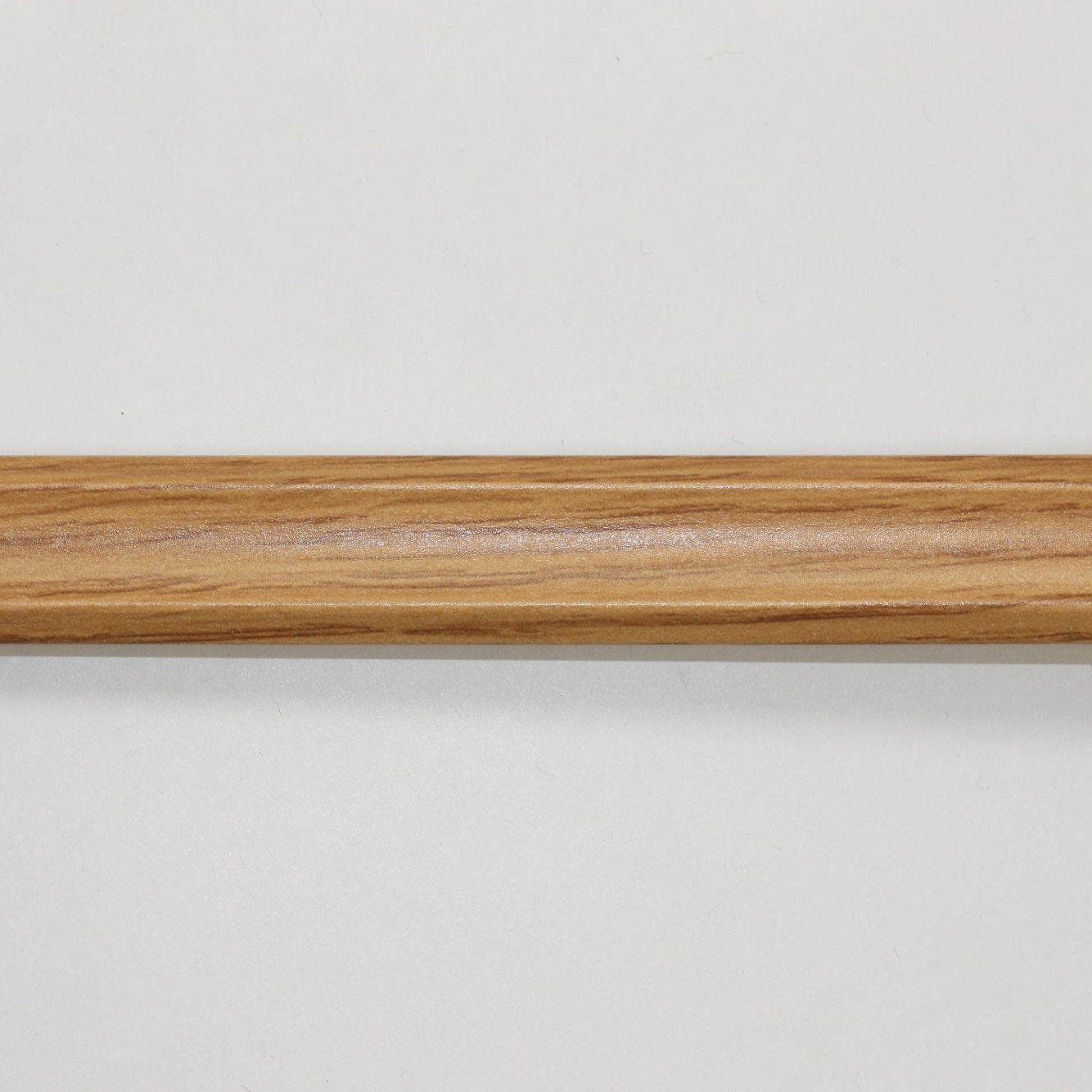 C44 Oak Scotia Beading