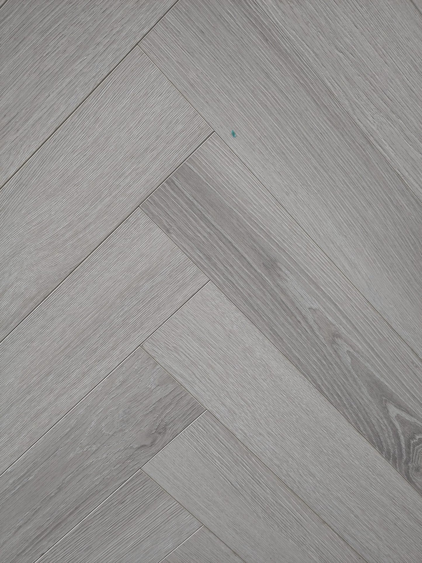 Evolve BLOCKS Herringbone Halmstad R90603 12mm Laminate Flooring