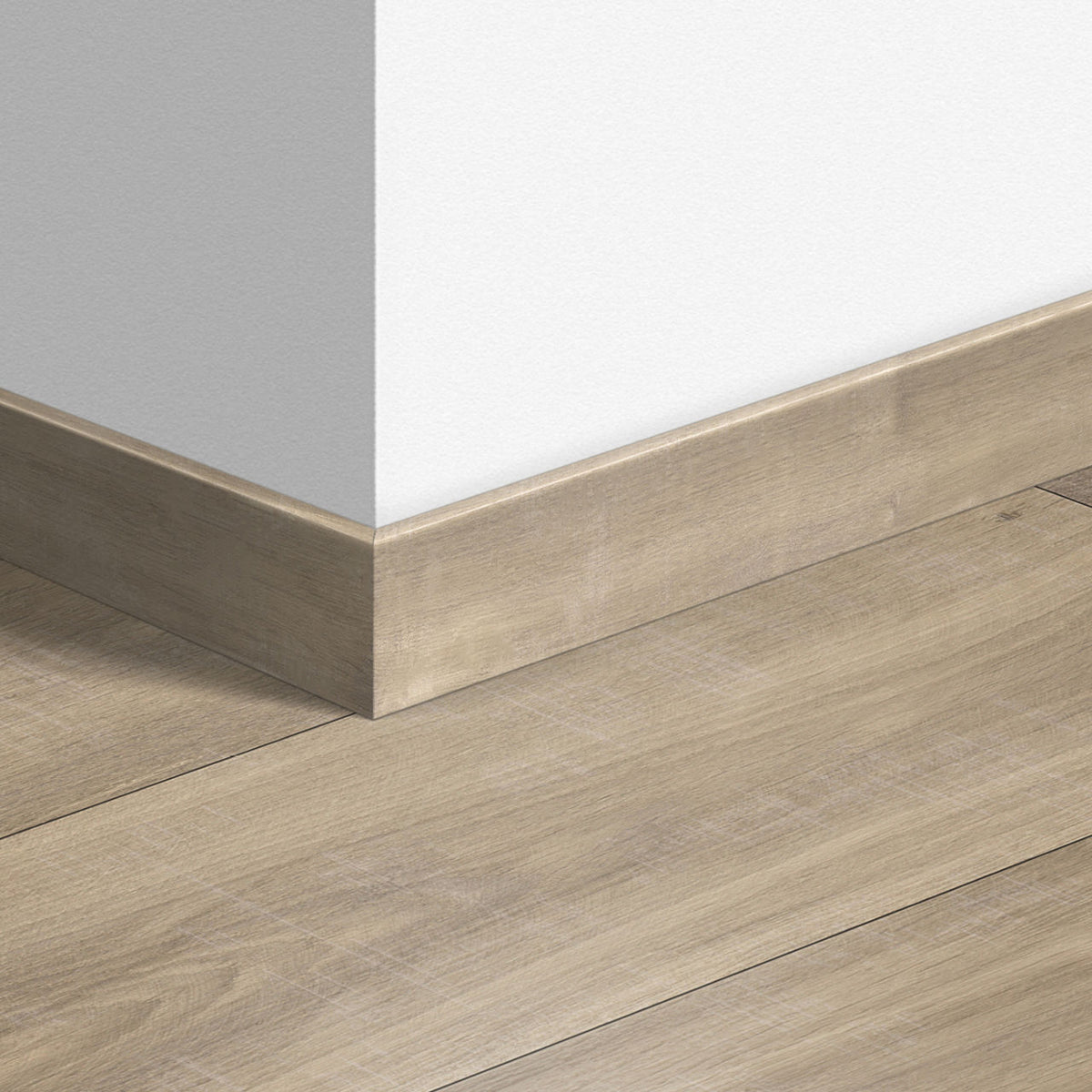 Quick-Step Standard Skirting Havanna Oak Natural With Saw Cuts QSSK01656