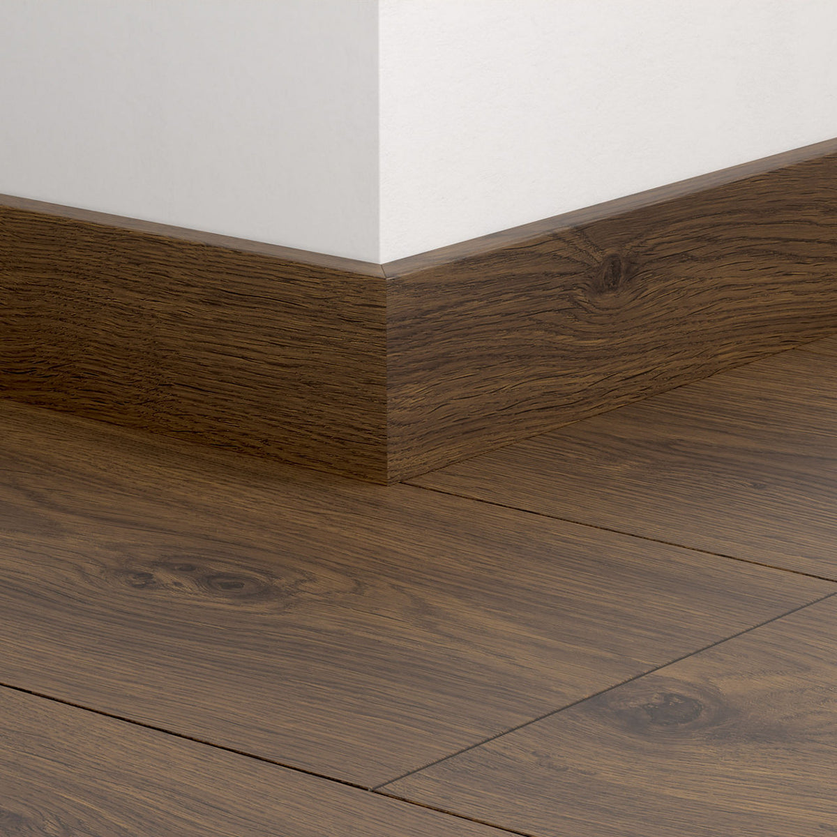 Quick-Step Standard Skirting Peanut Brown Oak QSSK05800