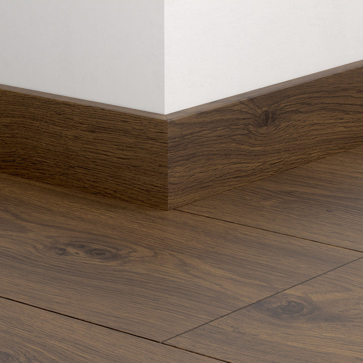 Quick-Step Standard Skirting Peanut Brown Oak QSSK05800