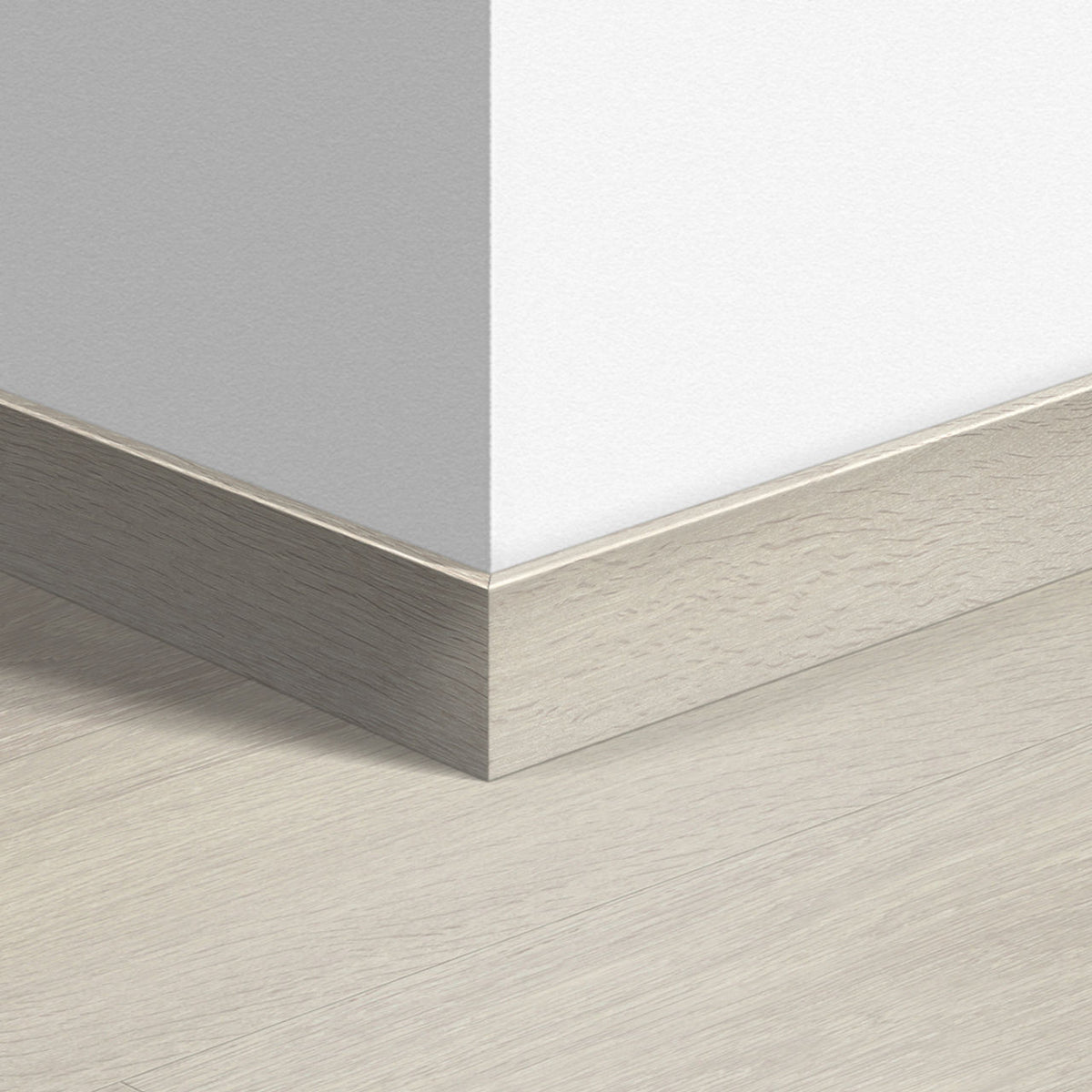 Quick-Step Standard Skirting Sea Breeze Oak Light QSVSK40079