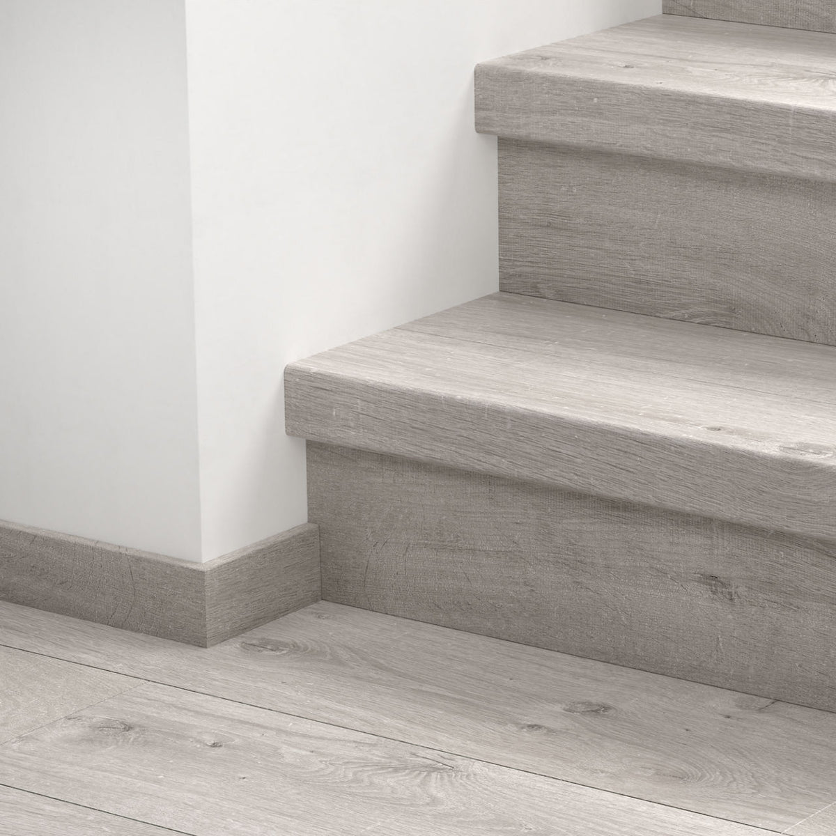 Quick-Step Vinyl Stair Cover Cotton Oak Cold Grey QSVSTRBMP40201