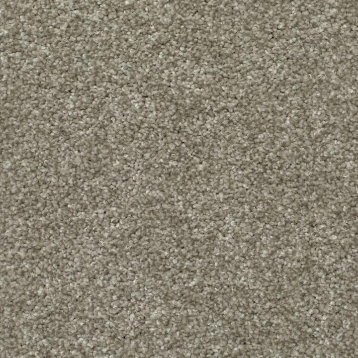 Kingsmead Carpets Devotion Silver Polypropylene Carpet